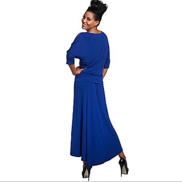 ❌SOLD❌Peekaboo Sleeve Top & Regular Maxi Skirt SET - Picture 2 of 12